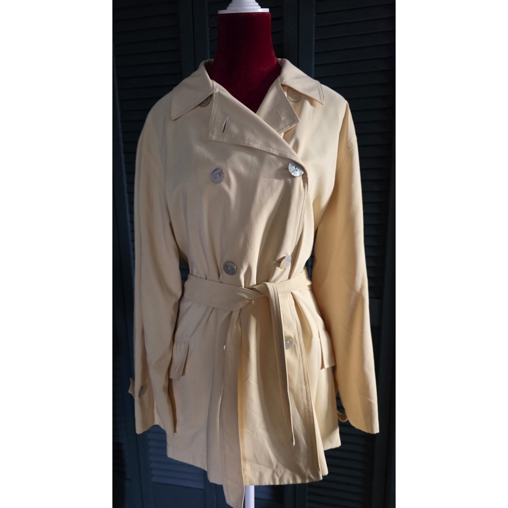 Orvis Trench Coat Women's Double Breasted Medium Short Belted Buttercream Pearl
